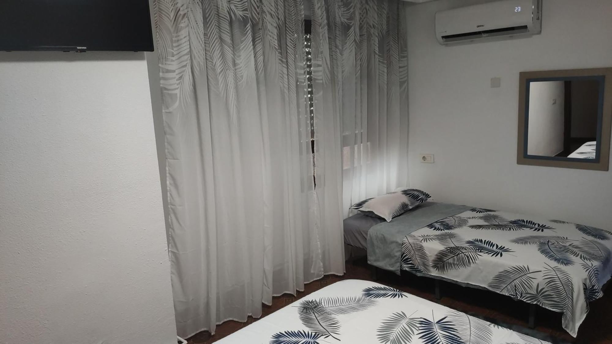Big Penthouse For 10 Per Apartment Torrevieja Luaran gambar